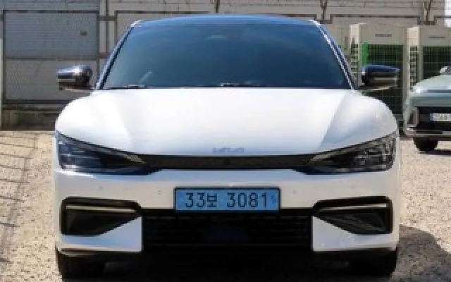 EV6스탠다드 중고차 EV6 롱레인지 매물 사진 4 - 2022/05 100,984km