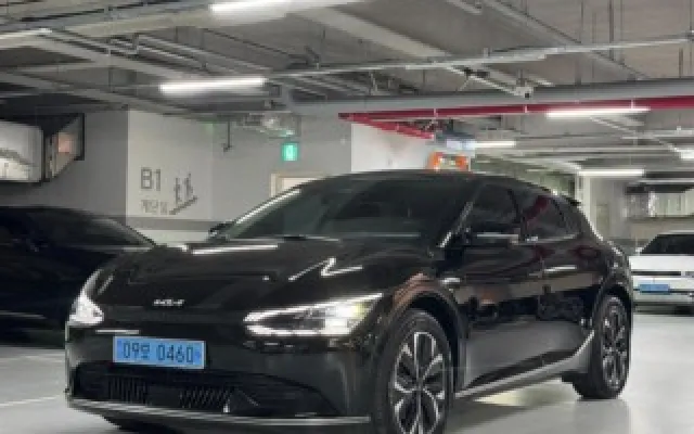 EV6스탠다드 중고차 EV6 롱레인지 AWD 매물 사진 5 - 2022/11 71,888km