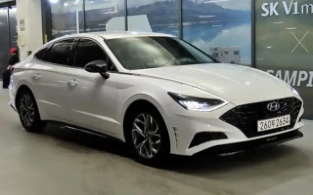 EV6스탠다드 중고차 쏘나타 (DN8) 2.0 모던 매물 사진 19 - 2022/07 121,336km