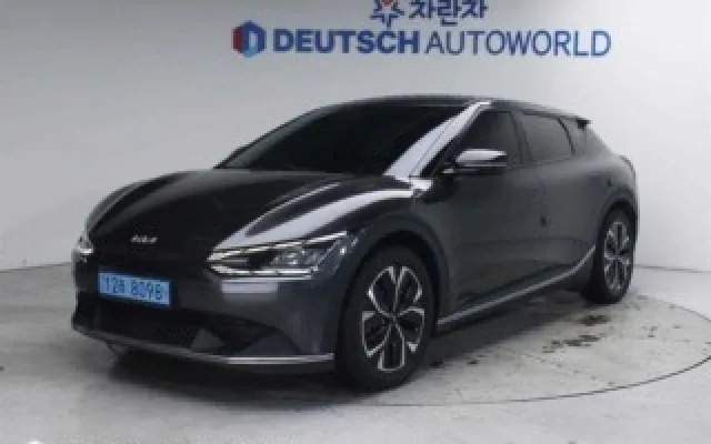EV6스탠다드 중고차 EV6 롱레인지 AWD 매물 사진 3 - 2022/04 70,021km